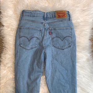 High Rise 721 Levi Jeans🍭